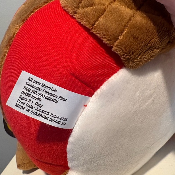 Buc-ee’s plush beaver NWT - Picture 10 of 13